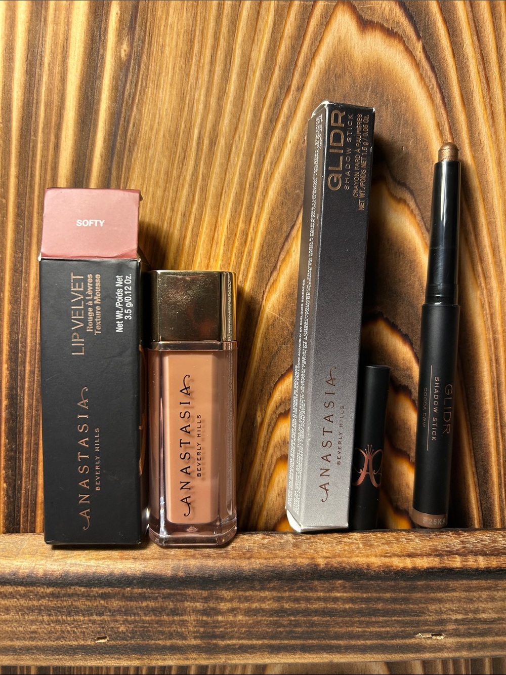 Anastasia Beverly Hills Lip Velvet Liquid Lipstick in Softy - Nude Pink